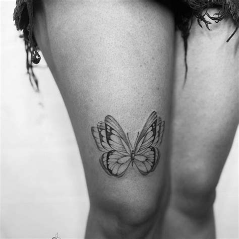 10 Classy Thigh Tattoo Designs