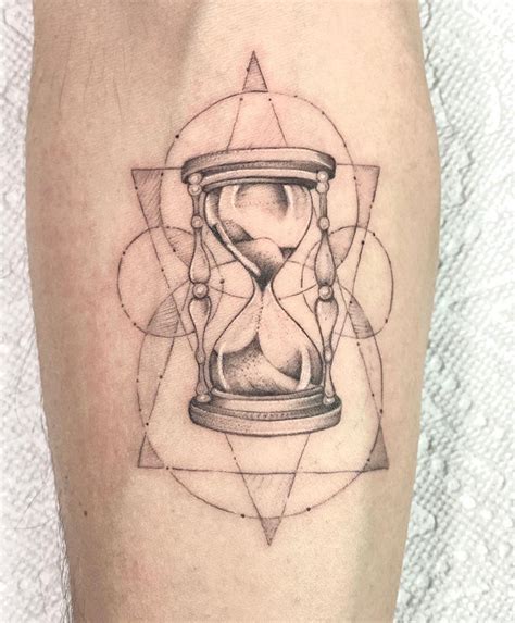 101 Amazing Hourglass Tattoo Designs That Will Blow Your Mind Hourglass Tattoo Gemini Tattoo