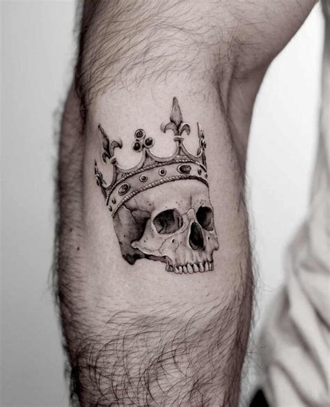 14 000 Skull Crown Tattoo Design Pictures