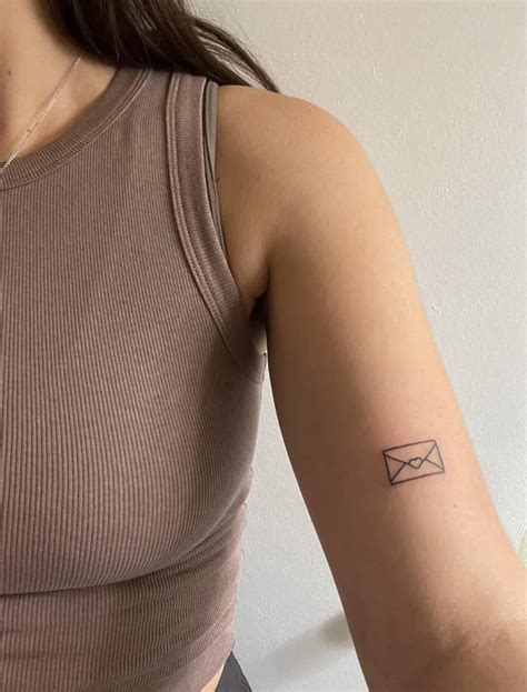 140 Small Tattoo Ideas For Simple Minimalist Inspo