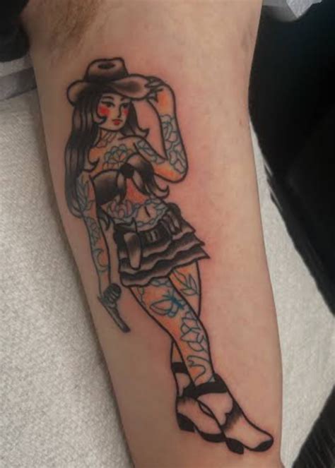 15 Pinup Girl Tattoo Ideas With Classic Vintage Style Tattoosofasia