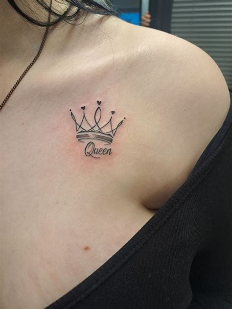 16 Boldly Beautiful Queen Tattoo Ideas For Women Tattoosofasia