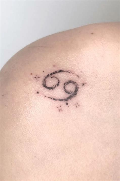 17 Popular Cancer Tattoo Design Ideas 17 Popular Cancer Tattoo Design Ideas