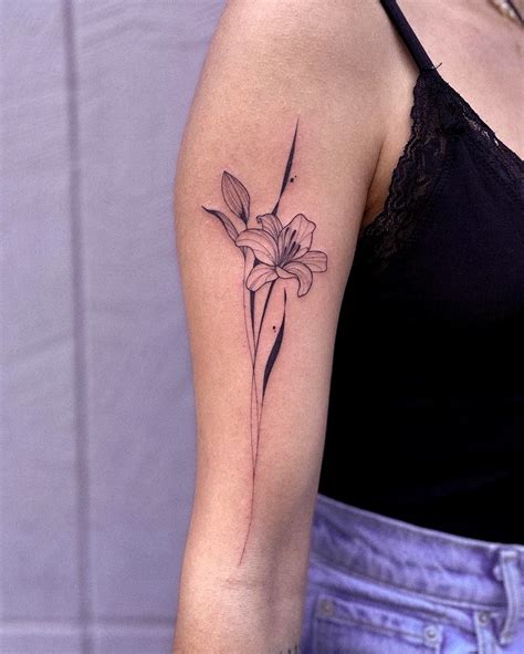 17 Unique Lily Flower Tattoo Ideas For Inspiration