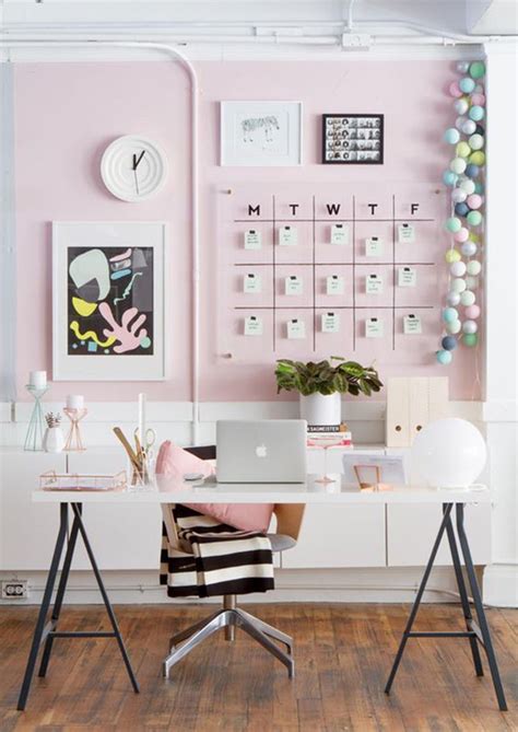 22 Wall Decor Ideas To Take To The Office