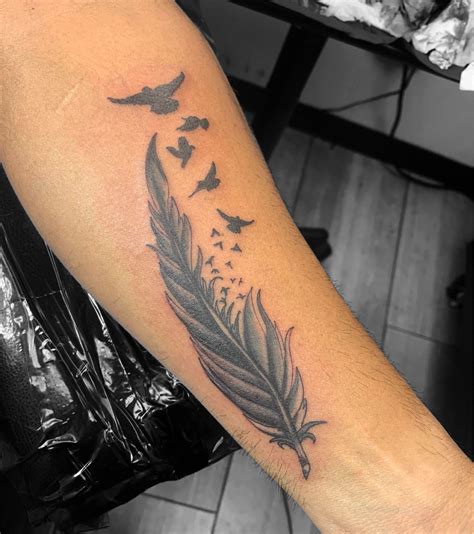 23 Best Birds Of A Feather Tattoo Designs Images On Pinterest Design Tattoos Feather Tattoo