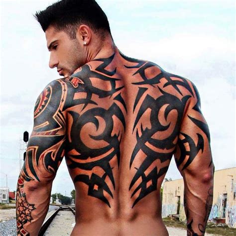 25 Coolest Shoulder Tattoos For Men