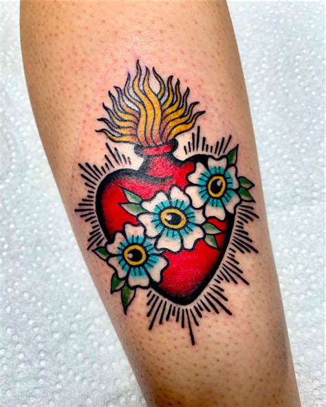 30 Best Sacred Heart Tattoo Ideas You Should Check