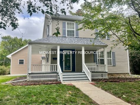 319 Se Douglas St Lee S Summit Mo 64063 House Rental In Lee S Summit Mo Apartments Com 319 Se Douglas St Lee S Summit Mo 64063 House Rental In Lee S Summit Mo Apartments Com