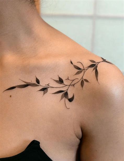 35 Stunning Collarbone Tattoo Ideas For Women Artofit
