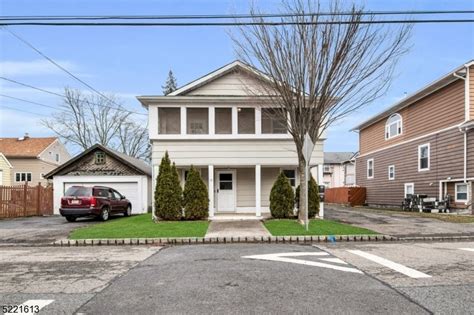 72 Van Pelt Pl Little Falls Nj 07424 Room For Rent In Little Falls Nj Apartments Com