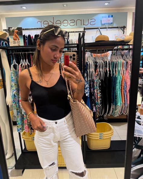 90 Day Fiance S Rose Vega Launches Onlyfans Something New Us Weekly