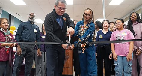 A New Library At A South Philadelphia Public High School And Penn Press S Important Role University Of Pennsylvania Press
