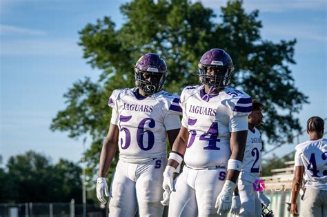 Alabama Has Extended An Offer To 2027 Ot Antonio Keefer Aakeefer Keefer Plays For Southwind High School In Memphis Tennessee He Is Listed At 6 Foot 5 295 Pounds He Also Added Offers From