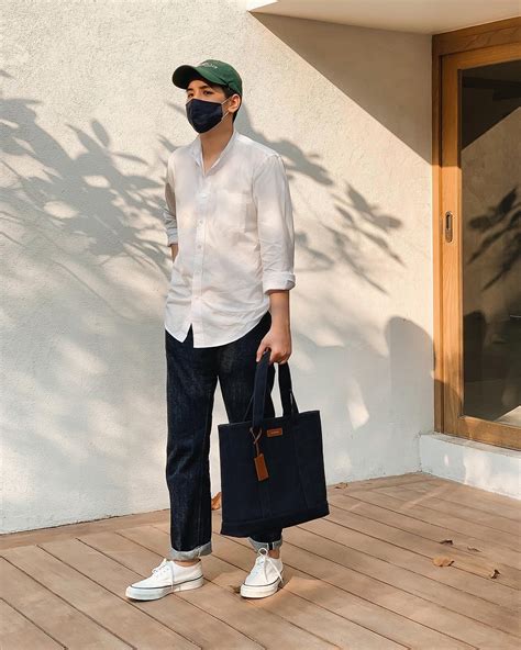 Archive Style Guide Casual Yet Refined Detach Shirt Collar And Wear It As A Mandarin Collar Shirt 3 390 Paired With Tailored Bermuda Shorts 3 590 Cotton Cap 1 490 And Our Best Selling Hampton Canvas Archive Style Guide Casual Yet Refined Detach Shirt Collar And Wear It As A Mandarin Collar Shirt 3 390 Paired With Tailored Bermuda Shorts 3 590 Cotton Cap 1 490 And Our Best Selling Hampton Canvas