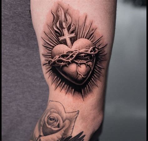 Best 7 65 Sacred Heart Tattoo Designs With Meanings Artofit