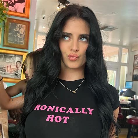 Camilla Araujo Wikitubia Fandom