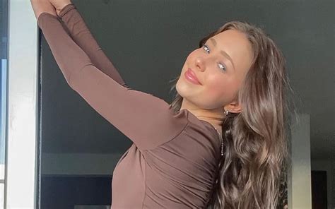 Chloe Rosenbaum 05 Colormusic Chloe Rosenbaum 05 Colormusic