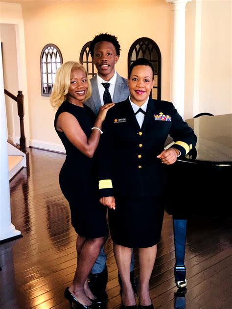 Denise Hinton Wikipedia