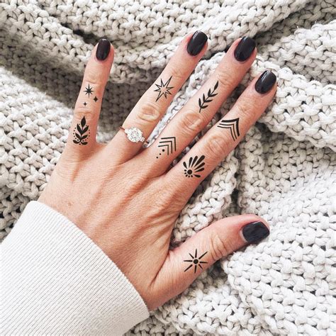 Finger Tattoo Designs