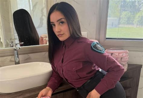 Habl La Polic A Argentina Que Sub A Videos A Onlyfans Y Tiktok Usando Uniforme Factur Seis Millones El Pa S Uruguay Habl La Polic A Argentina Que Sub A Videos A Onlyfans Y Tiktok Usando Uniforme Factur Seis Millones El Pa S Uruguay