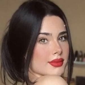 Jada Adriana Olivarez Tiktok Star Age Birthday Bio Facts Family Net Worth Height