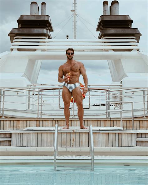 Kyle Boen I Artistic Lifestyle Curator Stayfoxx Instagram Photos And Videos