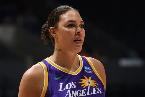 Liz Cambage Fallout Explained Where Former Wnba Star Stands Just Women S Sports