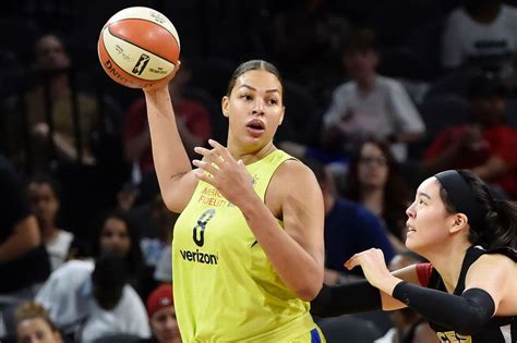 Liz Cambage Knows The Wnba Needs Change These 5 Problems Need Fixing Sb Nation