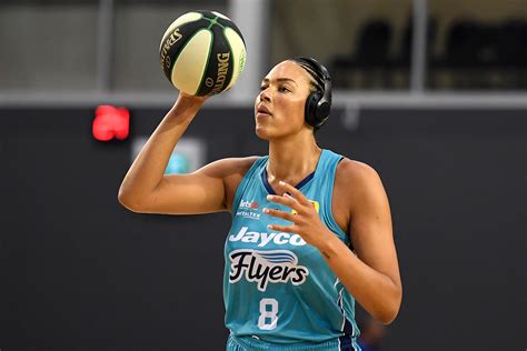Liz Cambage Withdraws From 2021 Olympics To Take Care Of Mental Health