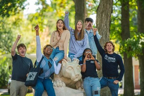 Looking For A Gift To Get A Penn State Student This Holiday Season Our Rebecca Fein Shared 5 Gifts On Penn State Students Wish List For The Full Story Click The