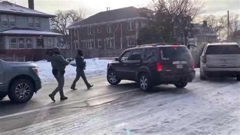 Minneapolis Shooting By Ice Agent Brings Debate Over Police Force And Moving Vehicles Back In Focus