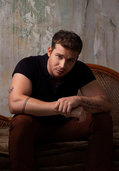 Oliver Stark Oliver Stark