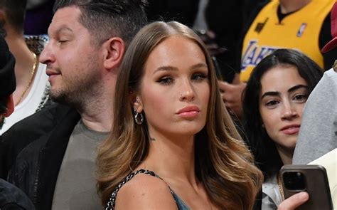 Onlyfans Star Sky Bri Gets Full Attention At Knicks Lakers Game At Msg Sparks Dating Rumors With Druski Fadeaway World