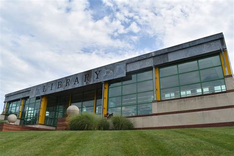 Pa Libraries Are Getting More State Money This Year But It S Still Less Than What They Received 10 Years Ago