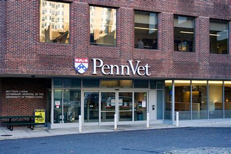 Penn Vet Working Dog Center Founder Receives Award From American Veterinary Medical Association The Daily Pennsylvanian