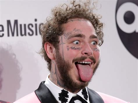Post Malone Gets Newborn Daughter S Initials Tattooed On His Forehead