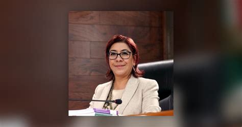 Qui N Es Adriana P Rez Ca Edo La Periodista Se Despide De Enfoque Noticias Despu S De 25 A Os