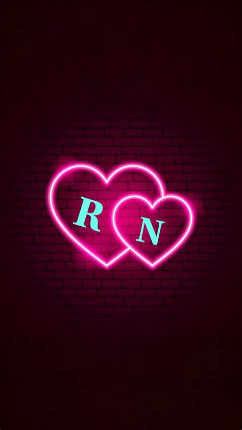 R N