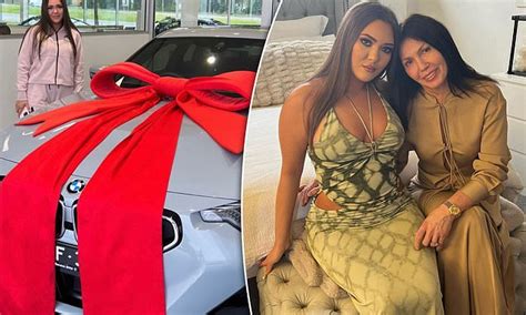 Roberta Williams Lashes Out At Trolls Who Slam Her Onlyfans Star Daughter Daily Mail Online