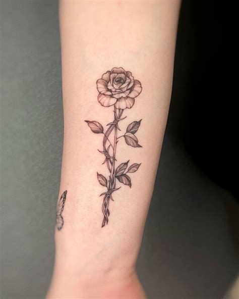 5 Rose Thorn Tattoo Ideas