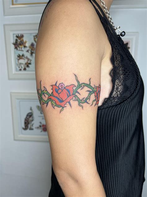 Roses And Thorns Armband Swipe For It Healed Wild Paw Tattoo Singapore Sbhez On Instagram R Tattoo