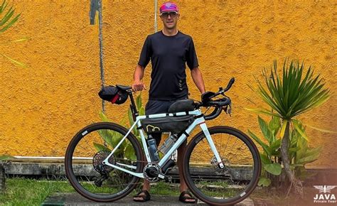 Stephen Lane Breaks Bentang Jawa 2025 Record In 77 Hours Java Private Tour