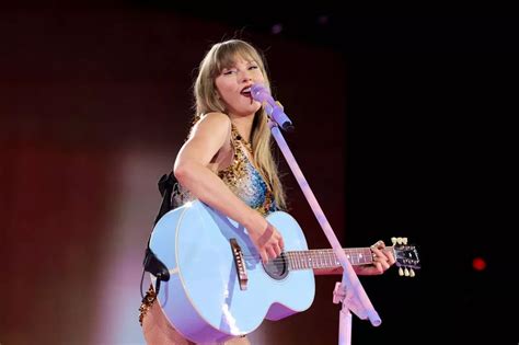 Taylor Swift S Bandmate Gives Rare Insight Into Singer S Life Before Fame Daily Record