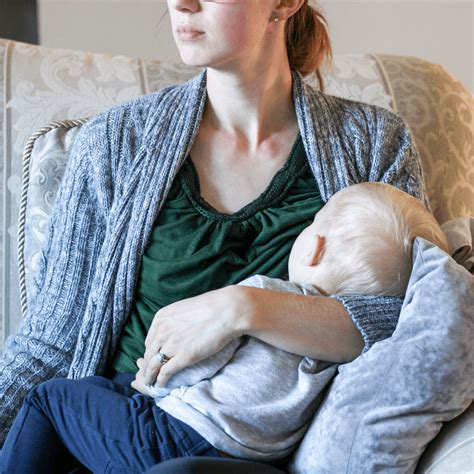 The Best Nursing Clothes For Breastfeeding Mothers The Home Intent The Best Nursing Clothes For Breastfeeding Mothers The Home Intent