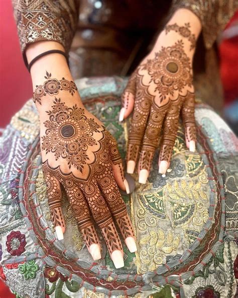 Unique Arabic Mehendi Designs For The Festive Season