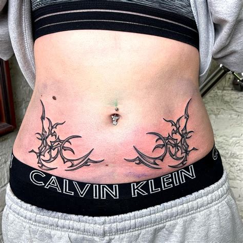 Unique Belly Tattoos For Women Trendy Belly Tattoo Designs 2025 Small Belly Tattoos For Women