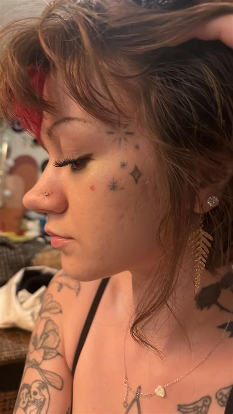 What Do You Guys Think For Adding Onto My Star Face Tattoo I Ve Been Really Into The Squiggly Wiggly Bit Line Art Lately And I M Really Into The Idea Of Doing A