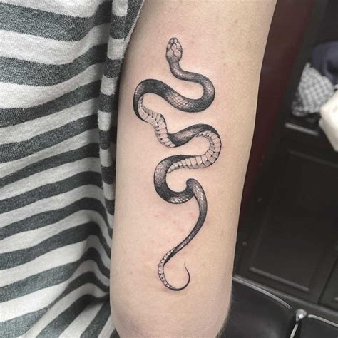 What Is The Meaning Of The Snake Tattoo The Flash Tattoo