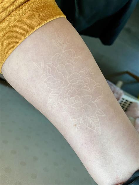 White Lining Tattoos These Dainty One Line Tattoos Are Currently